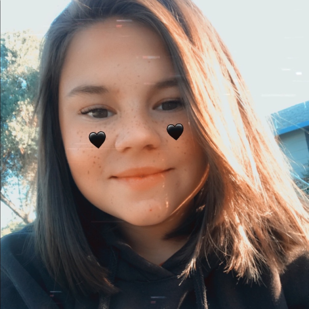 Meet your Posher, Christina